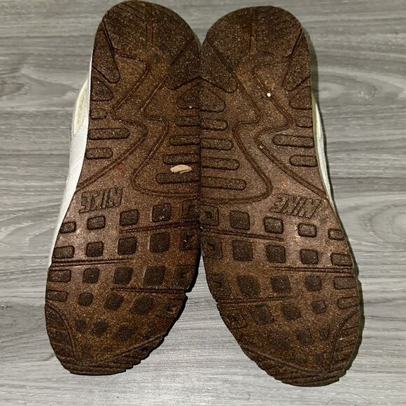 Nike Air Max 90 SE Cork Sail Sneaker. - Picture 11 of 11